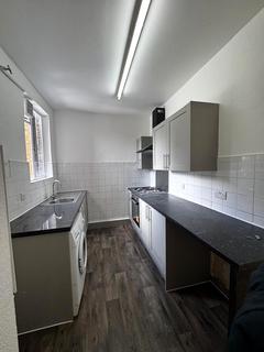 2 bedroom flat to rent, Kingsbury Road, Kingsbury, NW9