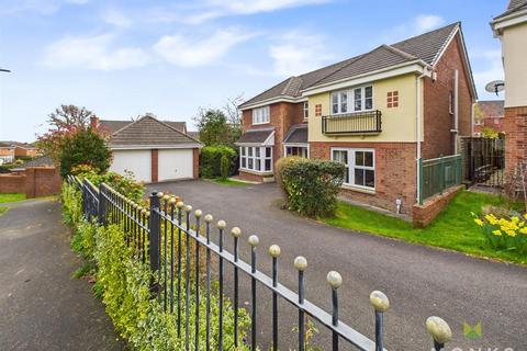 5 bedroom detached house for sale, Bentley Drive, Oswestry