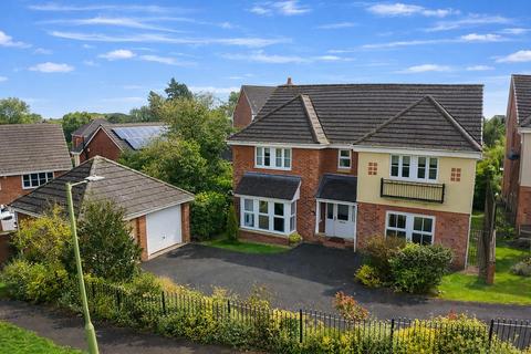 5 bedroom detached house for sale, Bentley Drive, Oswestry