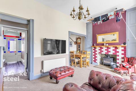 3 bedroom detached house for sale, Burnley Road