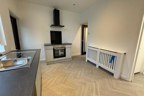 2 bedroom terraced house to rent, Game Street, Great Harwood, BB6