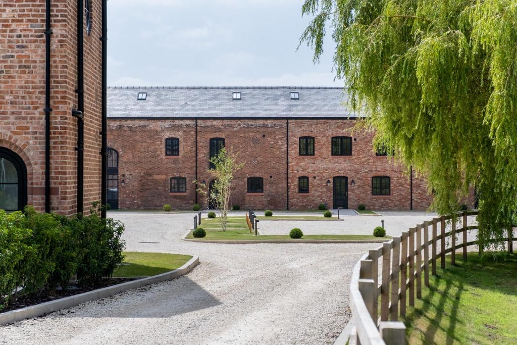 Old Hall-2-013.JPG