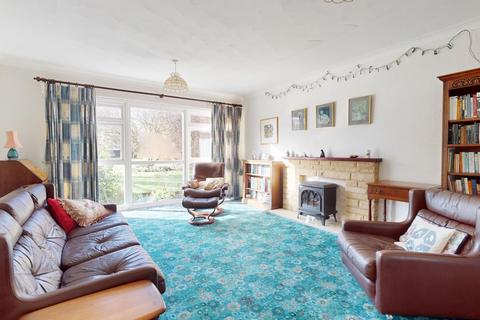 undefined, Farmcroft, Gravesend