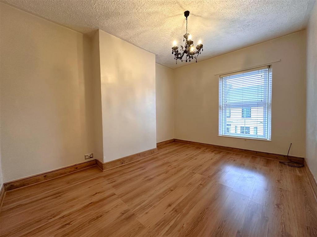 Master Bedroom 468