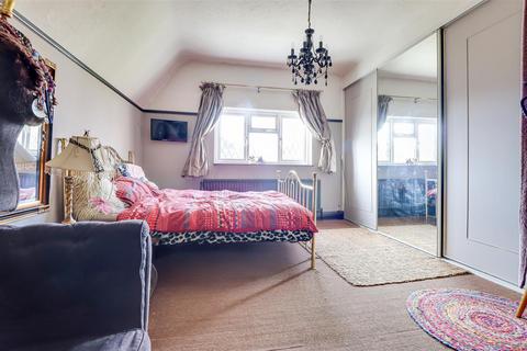 undefined, Crescent Road, Leigh-on-Sea SS9