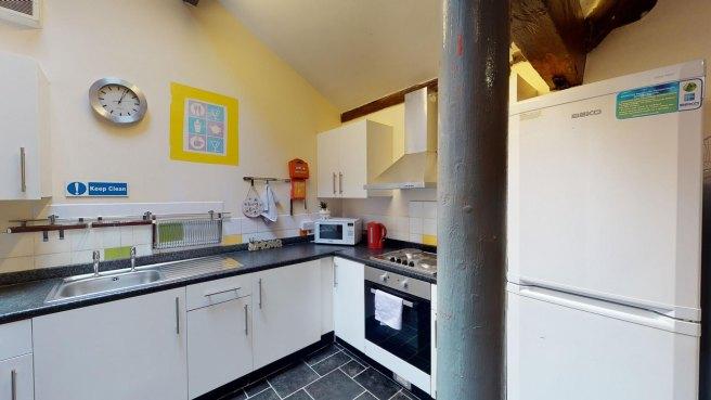 Russell-street-ng7-4fn-1042294