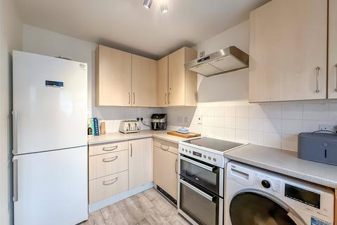 2 bedroom end of terrace house for sale, Elmwood Grove, Hemel Hempstead, Hertfordshire, HP3