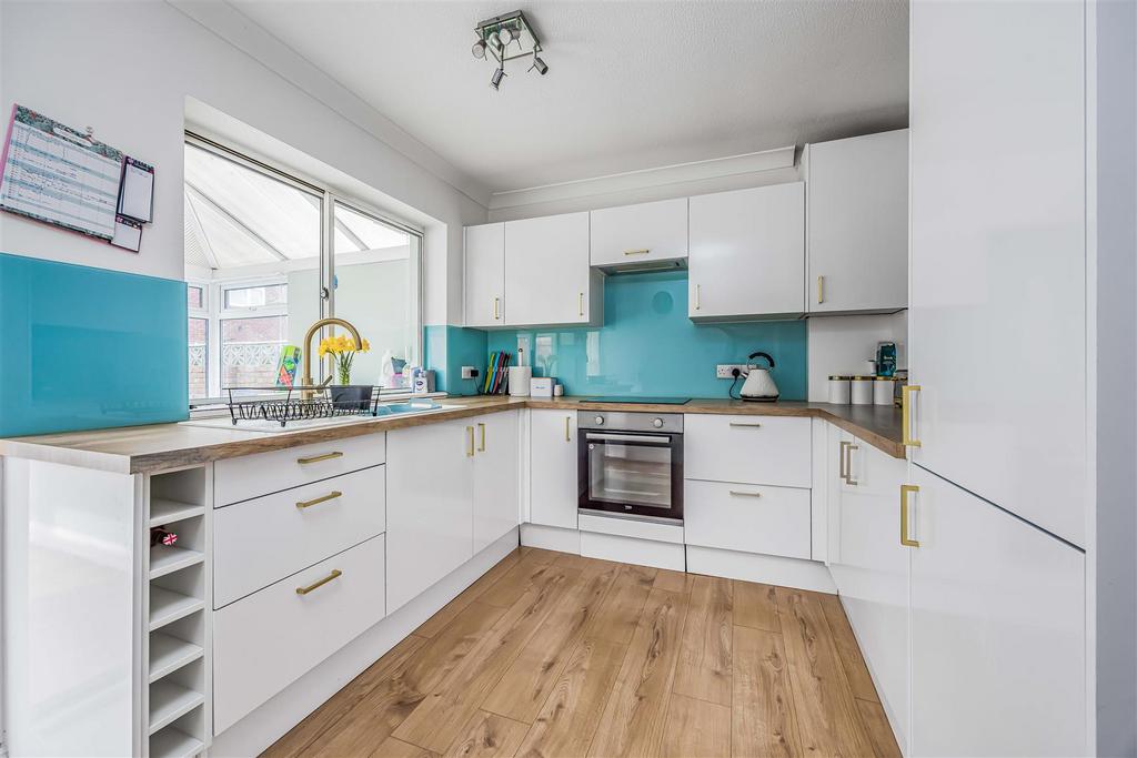 11 Whimbrel Close, Southsea-Small-Portico Marketing