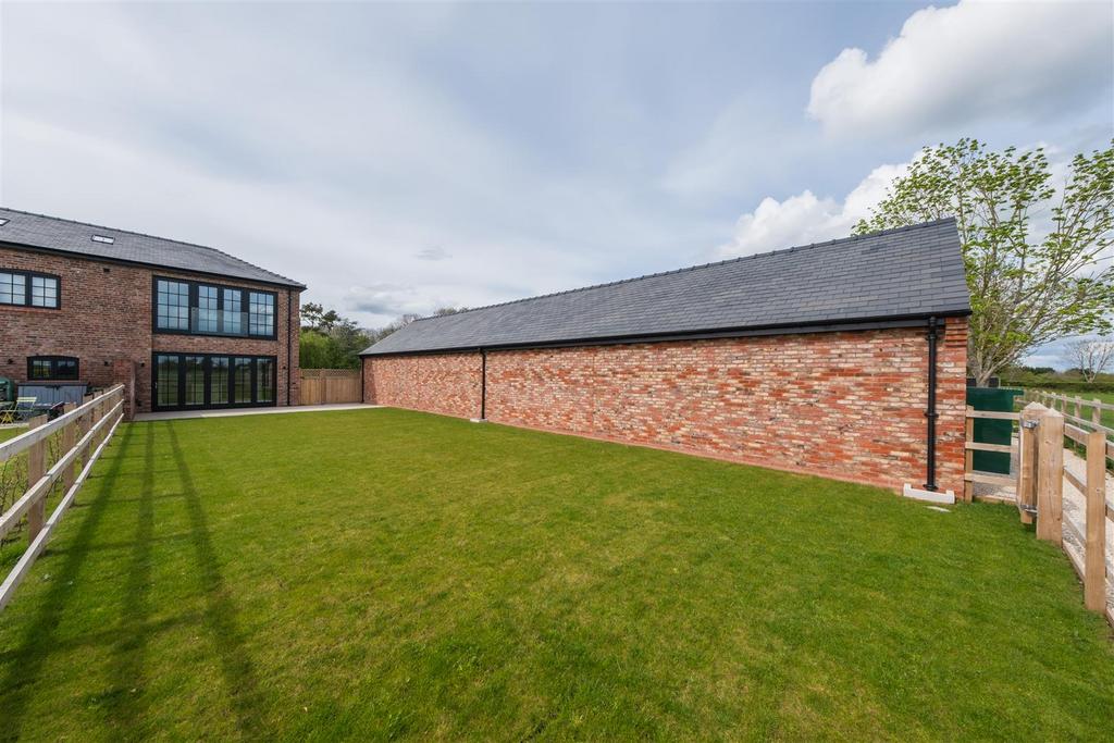 Old Hall-167.jpg