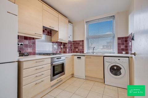 1 bedroom flat for sale, High Road, London