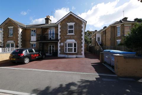 1 bedroom flat to rent, Flat 5, Woodside, Bournemouth BH1