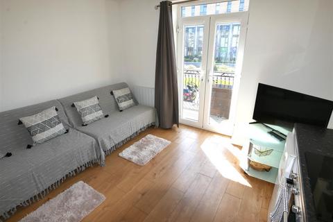 1 bedroom flat to rent, Flat 5, Woodside, Bournemouth BH1