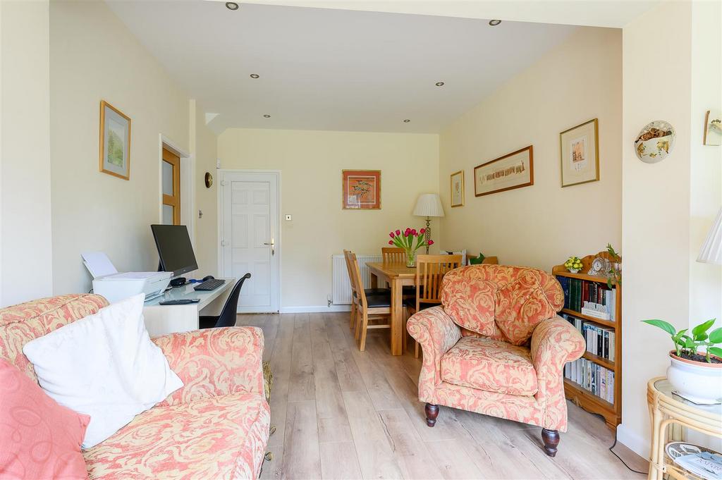 Garden room