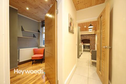 1 bedroom house of multiple occupation to rent, Victoria Street, Stoke-on-Trent, Staffordshire