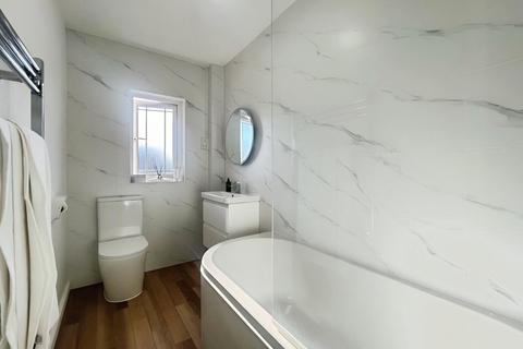2 bedroom terraced house for sale, Alveston Drive, Cheshire SK9