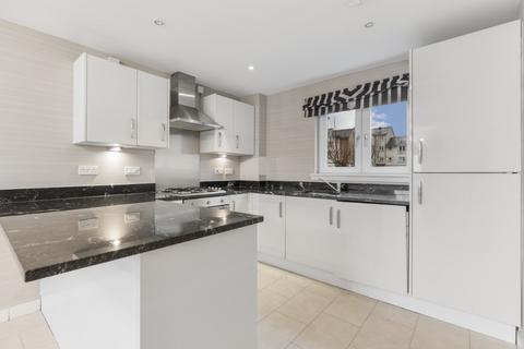 undefined, Chandlers Court, Stirling Town, Stirling, FK8
