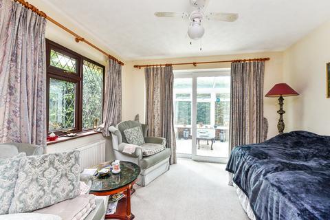 undefined, Yarnhams Close, Four Marks, Alton, Hampshire
