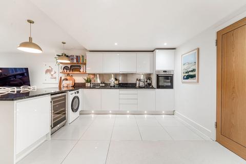 2 bedroom flat for sale, Alpha Road, Surbiton KT5