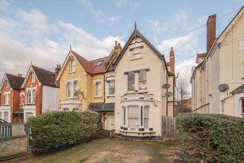 1 bedroom flat to rent, Madeira Road, Streatham Common, London, SW16