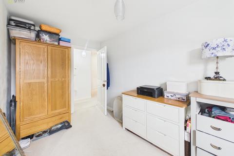 2 bedroom flat for sale, Horseshoe Crescent, Great Barr, B43