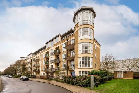 1 bedroom flat for sale, Melliss Avenue, Kew, Richmond, TW9