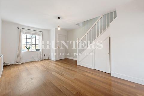 2 bedroom house to rent, Manor Road, London, N16