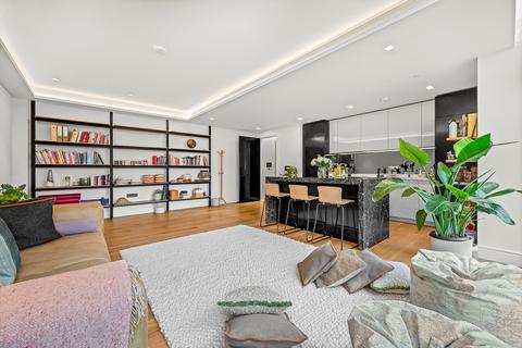 2 bedroom flat for sale, Belvedere Road, London, SE1.