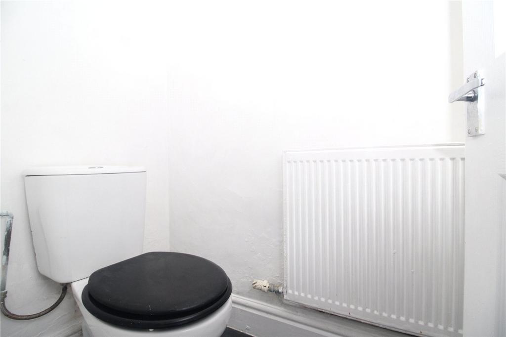 Cloakroom/Wc