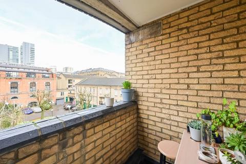 undefined, Bowmans Mews, Aldgate, London, E1
