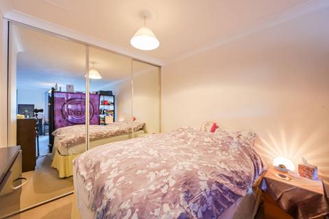 undefined, Bowmans Mews, Aldgate, London, E1