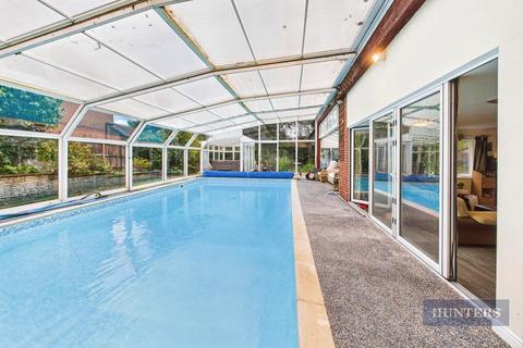 5 bedroom house for sale, Bassett Wood Drive, Southampton