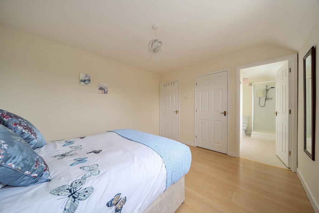 Bed 1 view to Ensuite.jpg