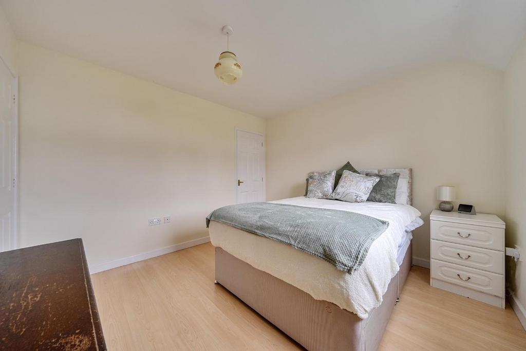 Bed 2 corner.jpg
