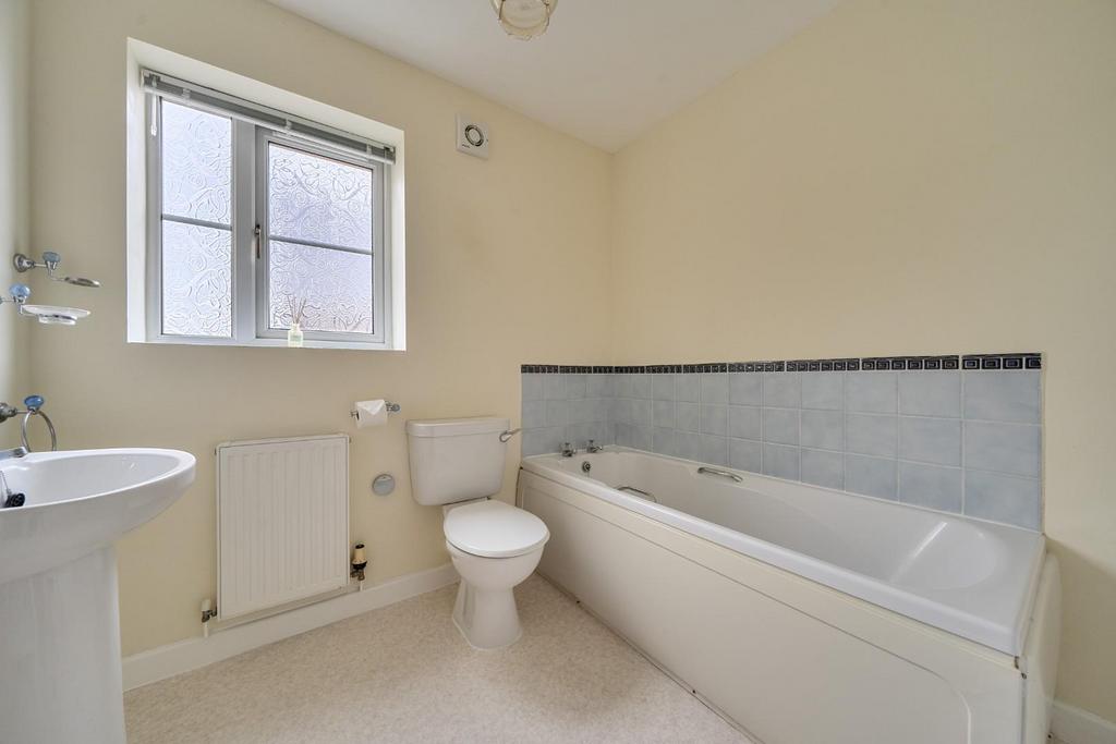 Bathroom.jpg