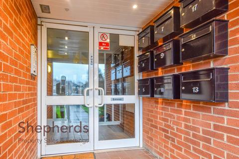 3 bedroom flat for sale, Cock Lane, Hoddesdon EN11