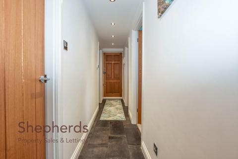 3 bedroom flat for sale, Cock Lane, Hoddesdon EN11