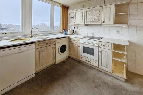 2 bedroom flat for sale, 22 Kenilworth Court, Cheylesmore, Coventry, West Midlands CV3 6HZ