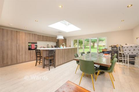 4 bedroom detached house for sale, Taylors Lane, Trottiscliffe, West Malling, Kent