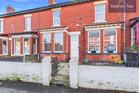 3 bedroom terraced house to rent, Elizabeth Street, Blackpool, FY1