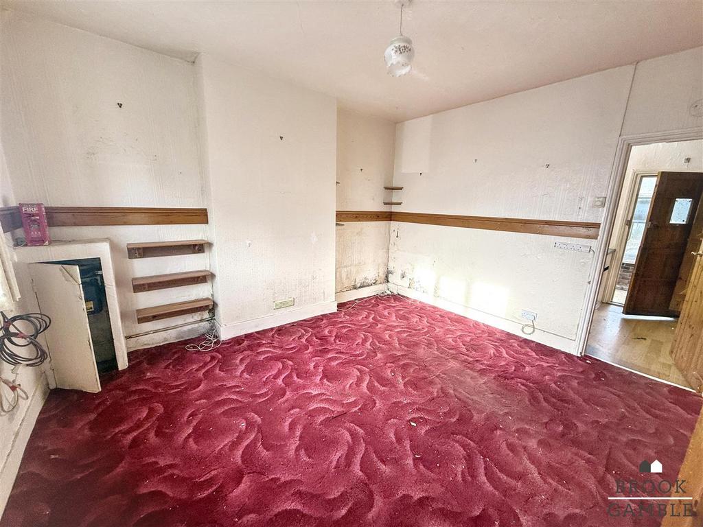 01323 438506