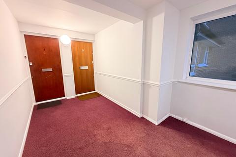 2 bedroom flat to rent, Aran Drive, Stanmore HA7