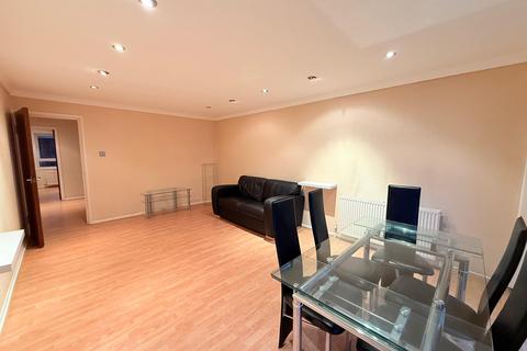 2 bedroom flat to rent, Aran Drive, Stanmore HA7