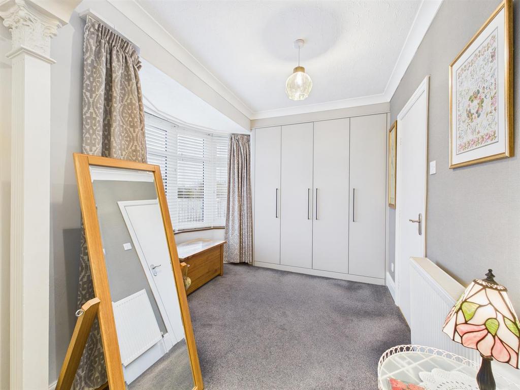 Bedroom: