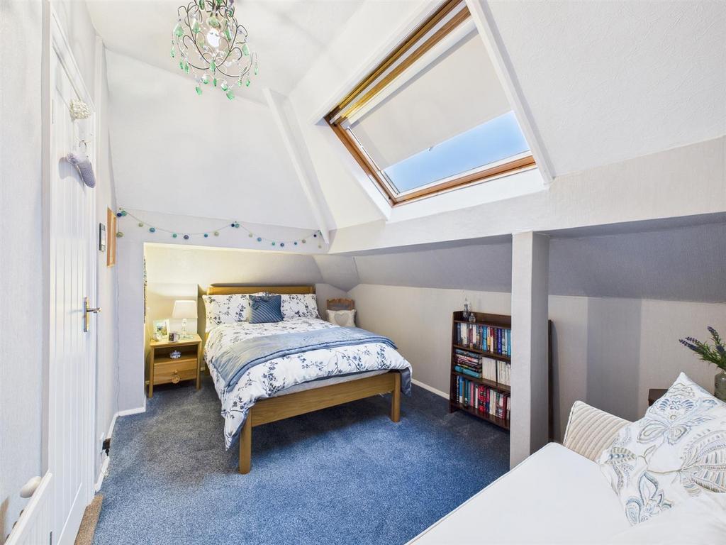 Bedroom: