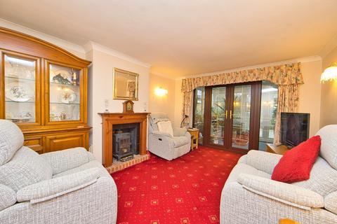 2 bedroom bungalow for sale, Waterworks Lane, Martin, Dover, Kent, CT15