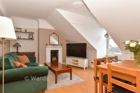 1 bedroom flat for sale, 9 Watts Avenue, Rochester ME1