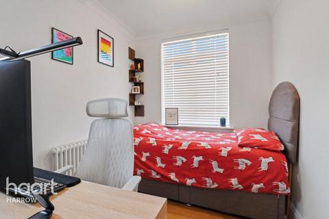 4 bedroom semi-detached house for sale, Herlwyn Avenue, RUISLIP