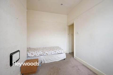 1 bedroom house of multiple occupation to rent, Victoria Street, Stoke-on-Trent, Staffordshire