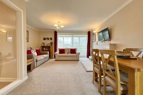 2 bedroom apartment for sale, Lulworth Road, Southport PR8