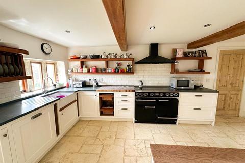 4 bedroom semi-detached house for sale, Cowling Hill, Cowling